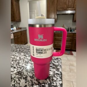 Stanley 40oz Tumbler - hot pink - NWT